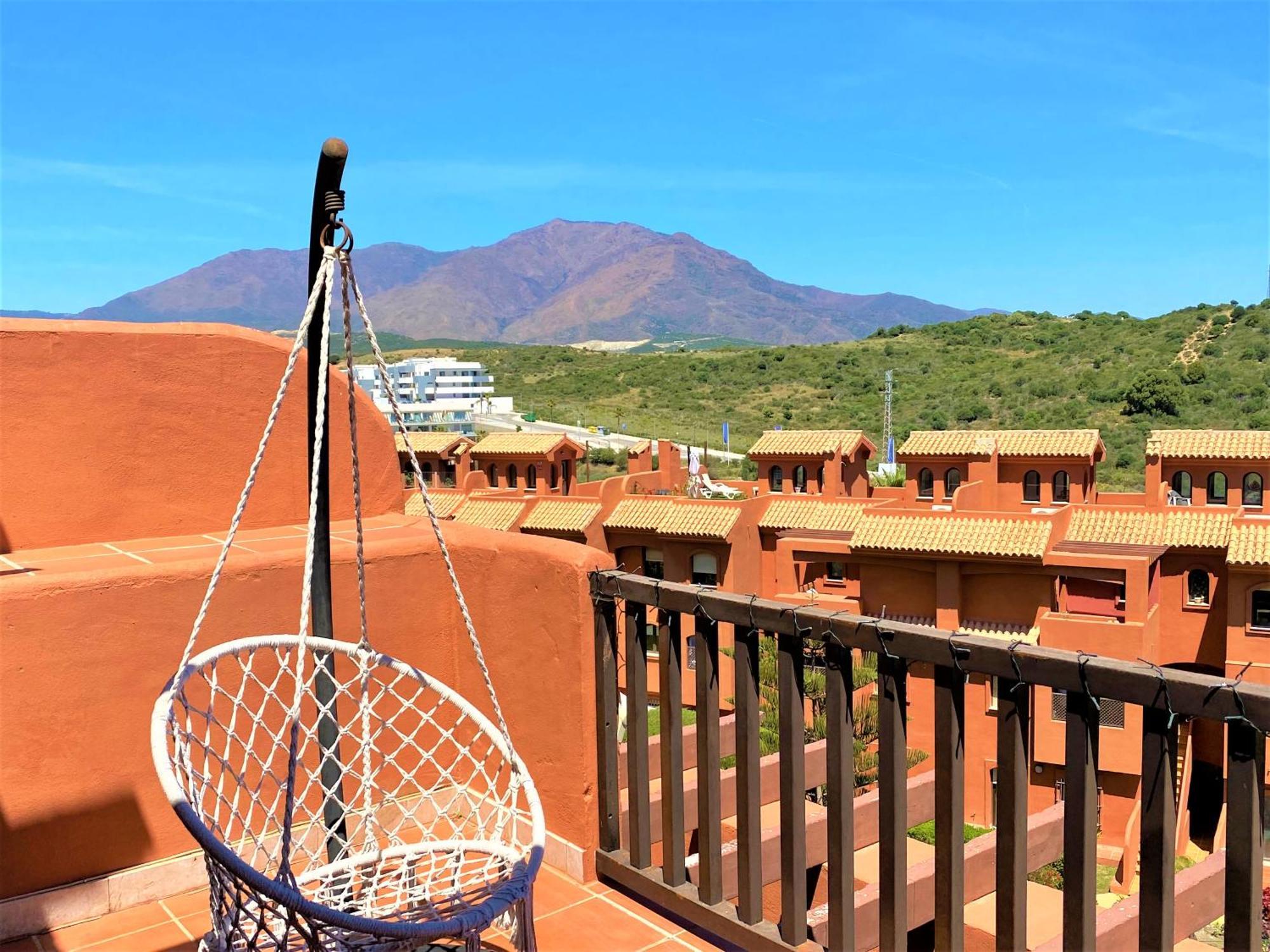 Sea View Penthouse Apartment With Hot Tub - Casa Bella Vista, Buenas Noches , Estepona Buitenkant foto